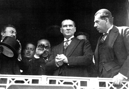 Halkına Yalan Söylemeyen Tek Lider; Atatürk