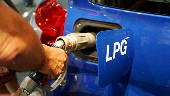LPG Benzinle Yarışıyor, Bir Zam Daha!