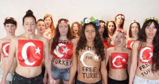 BİR DESTEKTE FEMEN'DEN...