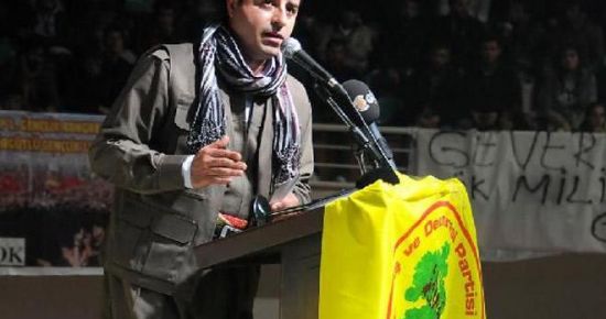 PKK'LI GİYSİSİ İLE ÖZGÜRLÜK ŞARTI KOŞTU!