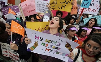 Pakistan'da Tecavüzcüler Hadım Edilecek